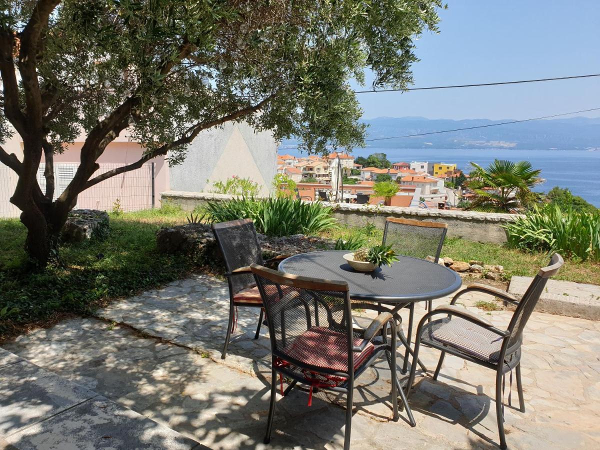 Villa Two Olives Vrbnik  Esterno foto